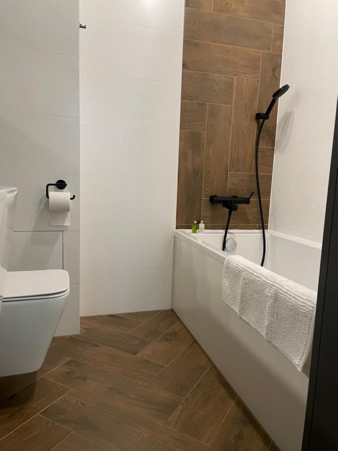 Apartament Centrum Superior Poznań Exteriör bild